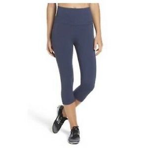 New With Tags Nike Women's Legendary Crop Capri Training Leggings In Dark Blue